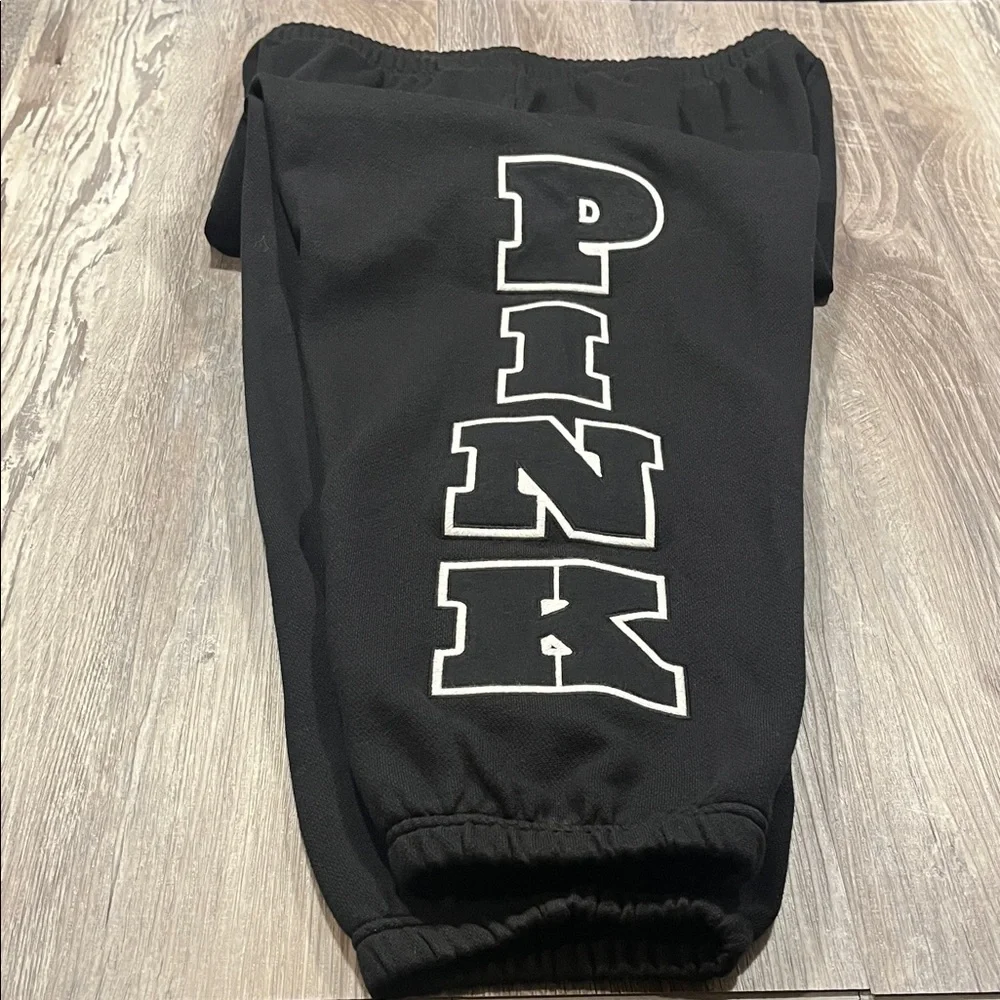 PINK Victoria’s Secret jogger Size Large New with tag - Picture 1 of 10